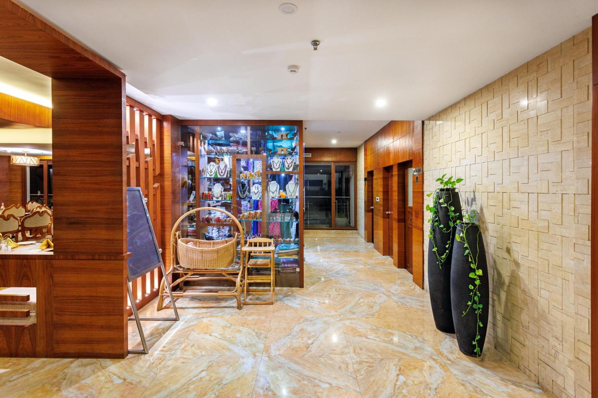 Amber Dale Luxury Hotel & Spa, 蒙纳 外观 照片