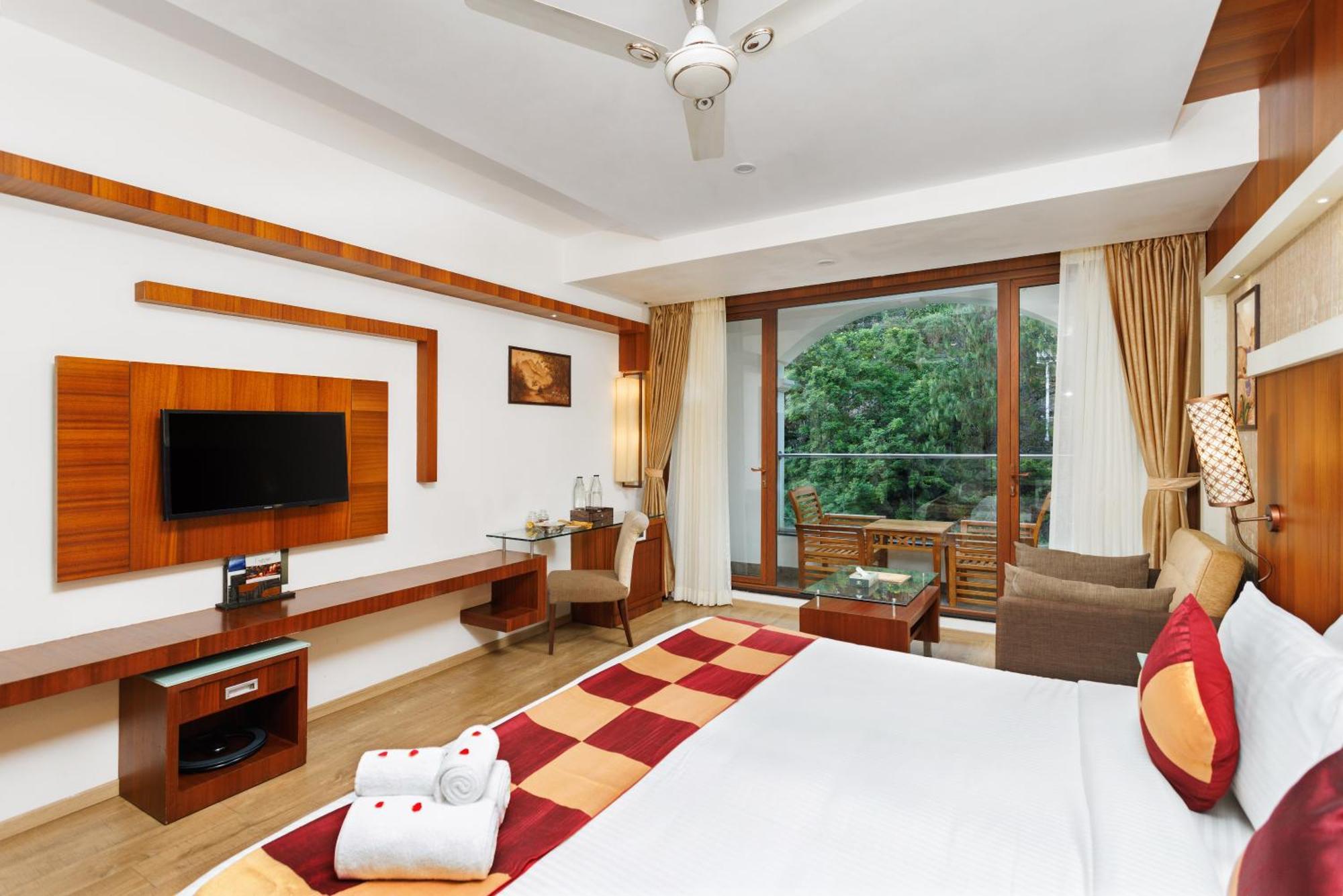 Amber Dale Luxury Hotel & Spa, 蒙纳 外观 照片