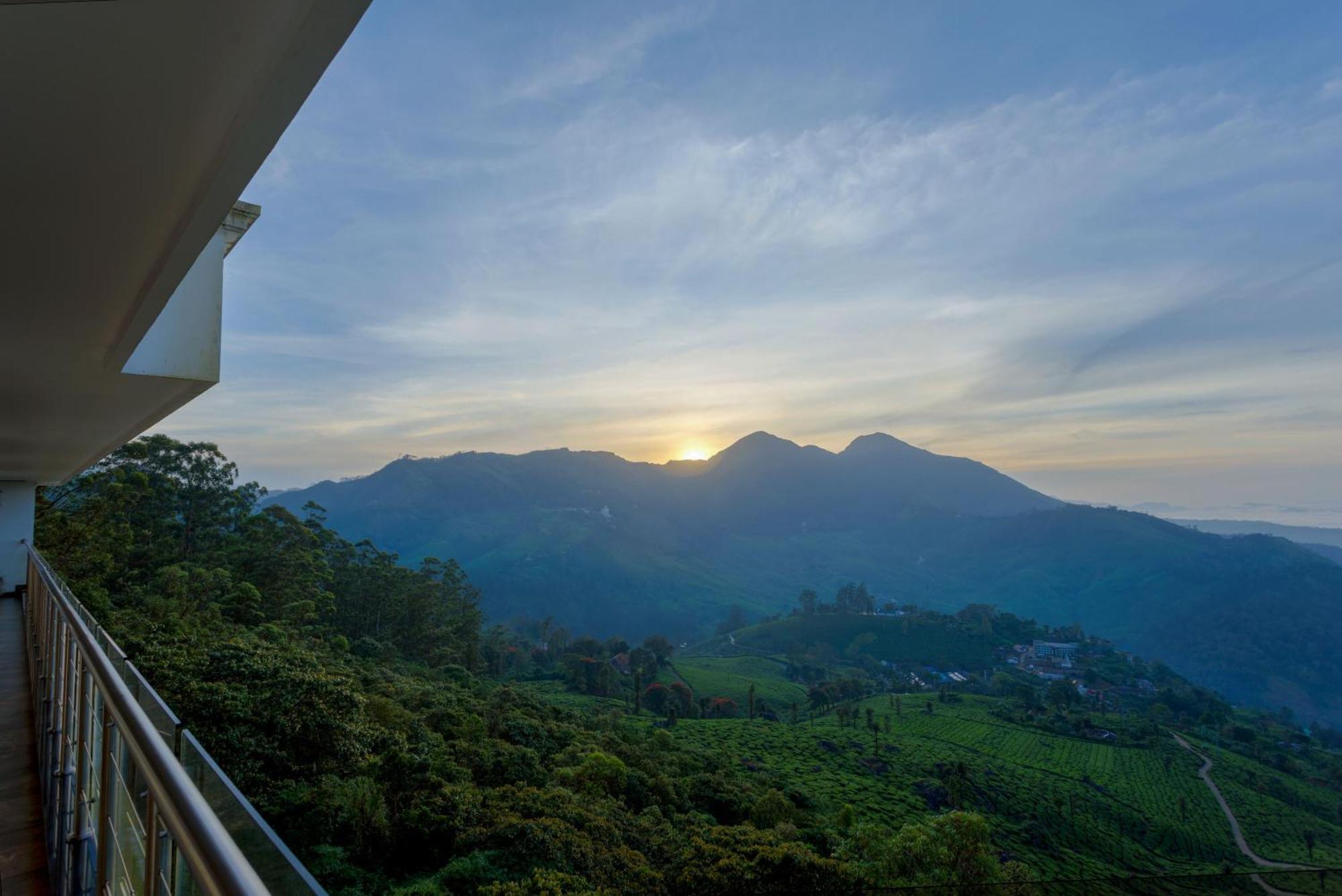 Amber Dale Luxury Hotel & Spa, 蒙纳 外观 照片