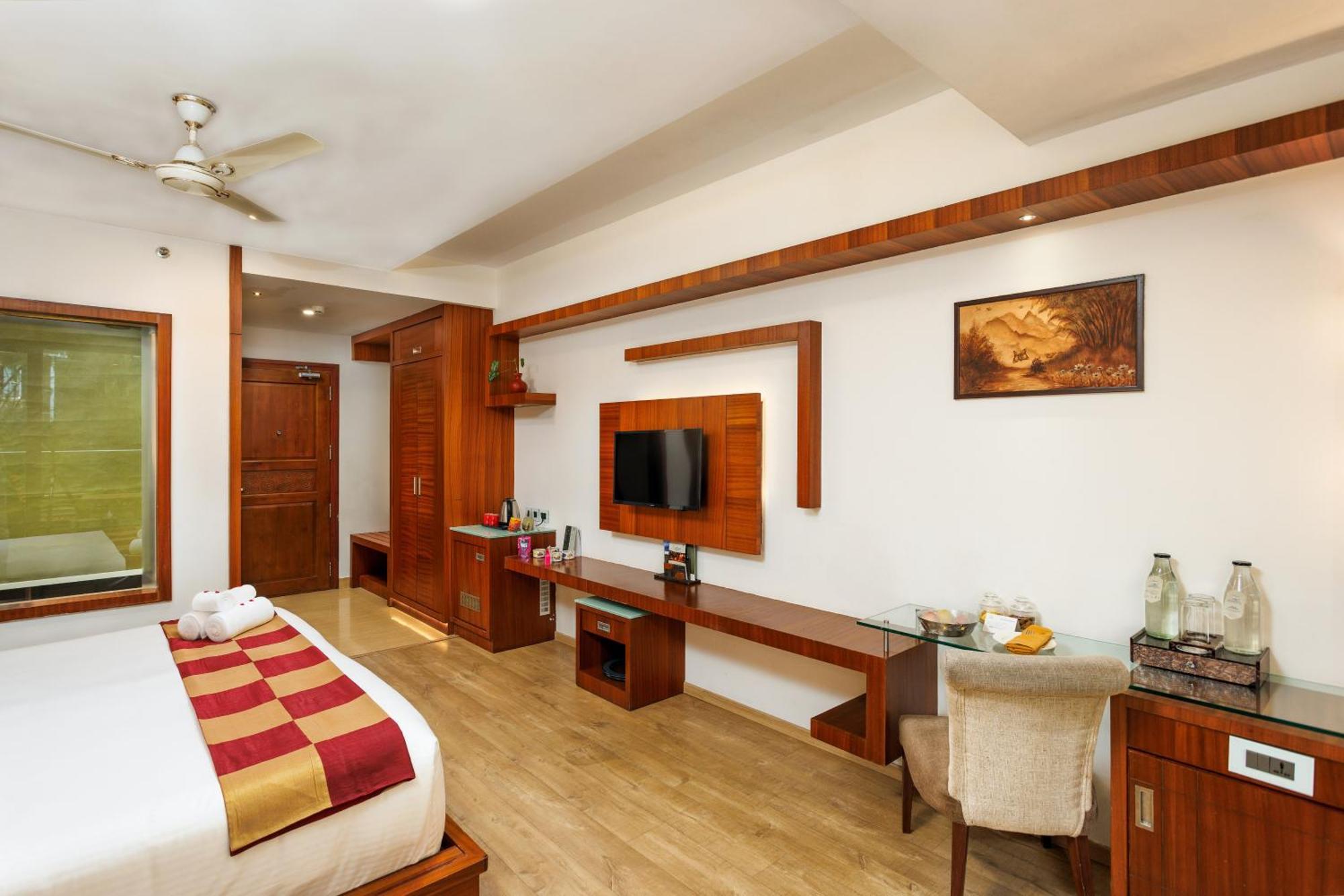 Amber Dale Luxury Hotel & Spa, 蒙纳 外观 照片