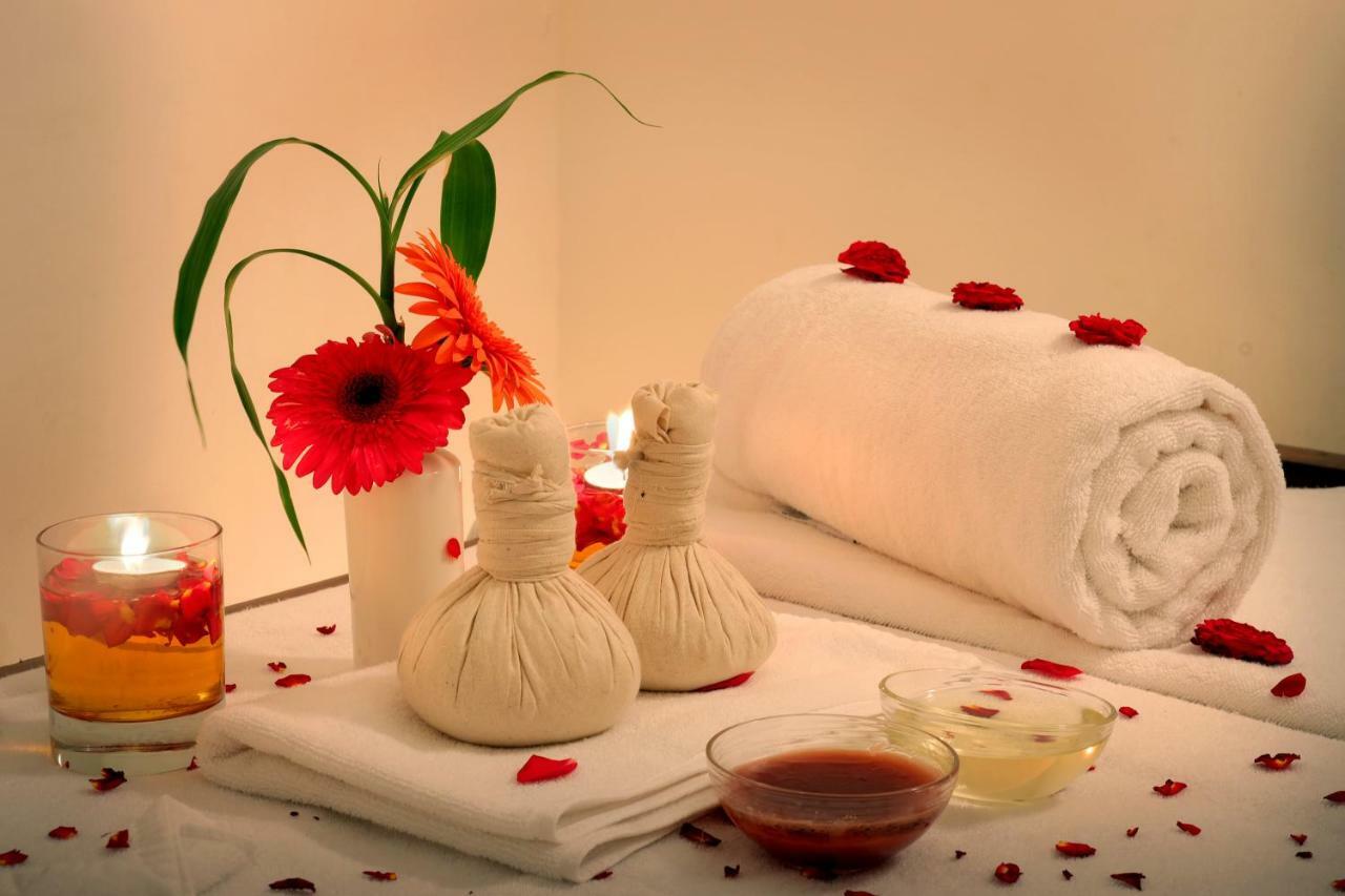 Amber Dale Luxury Hotel & Spa, 蒙纳 外观 照片